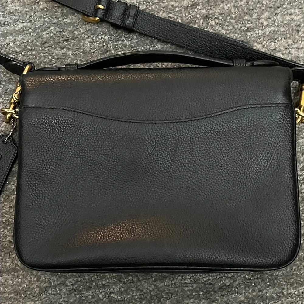 Coach Black Crossbody Bag with adjustable and removable strap. - Picture 6 of 6